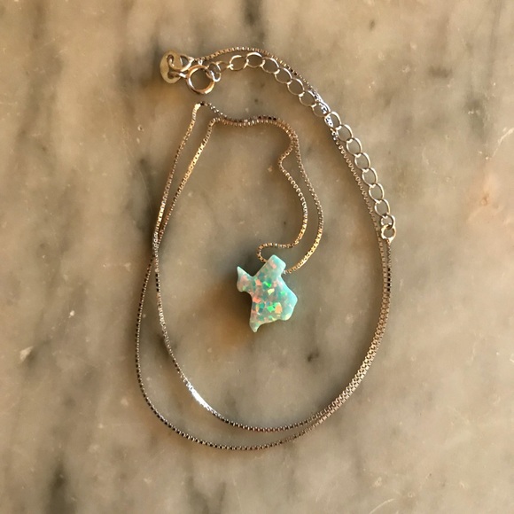 Texas shape opal on sterling chain🐟🐬🦋💧 - Picture 3 of 3